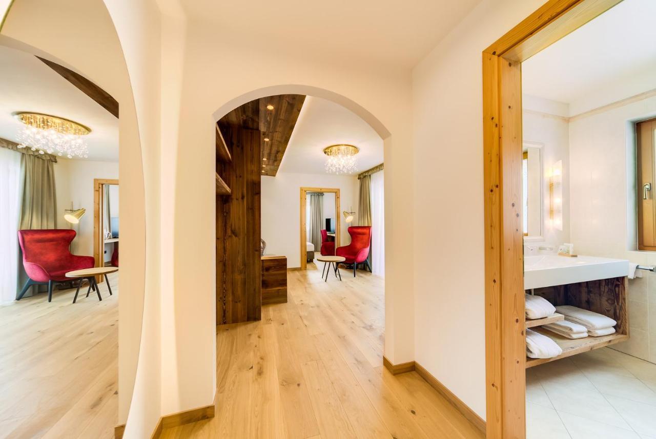 Hotel Fanes Selva di Val Gardena Esterno foto