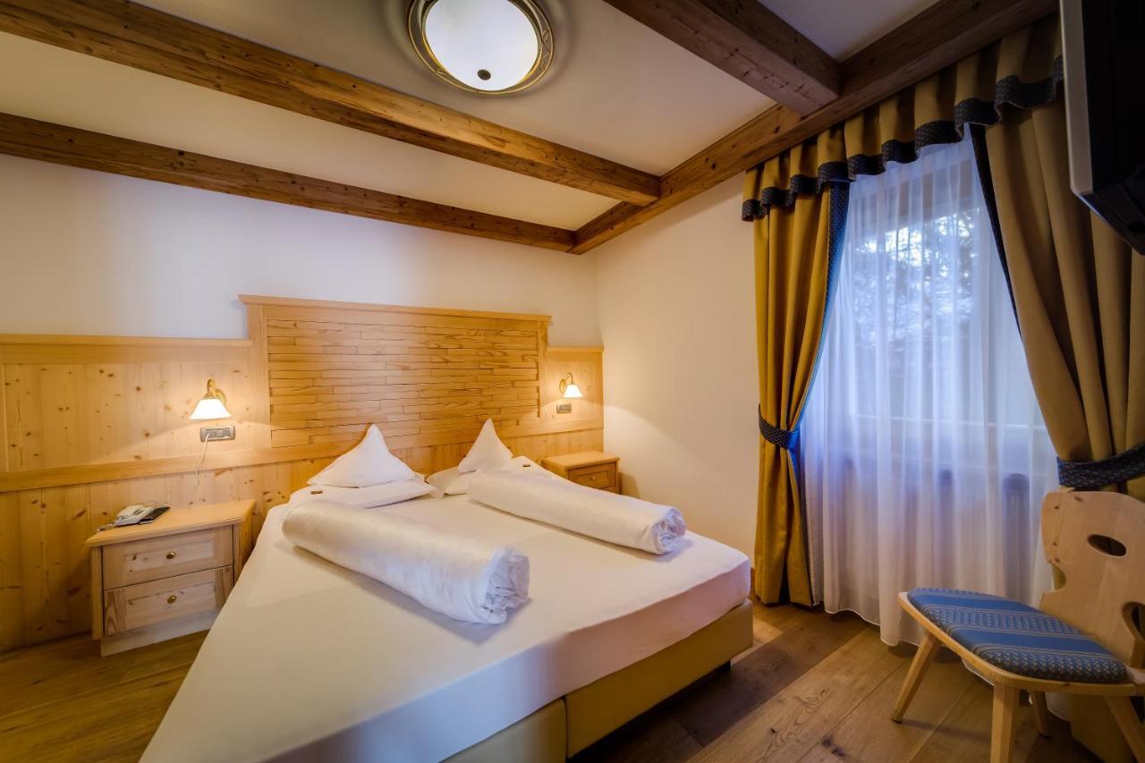 Hotel Fanes Selva di Val Gardena Esterno foto