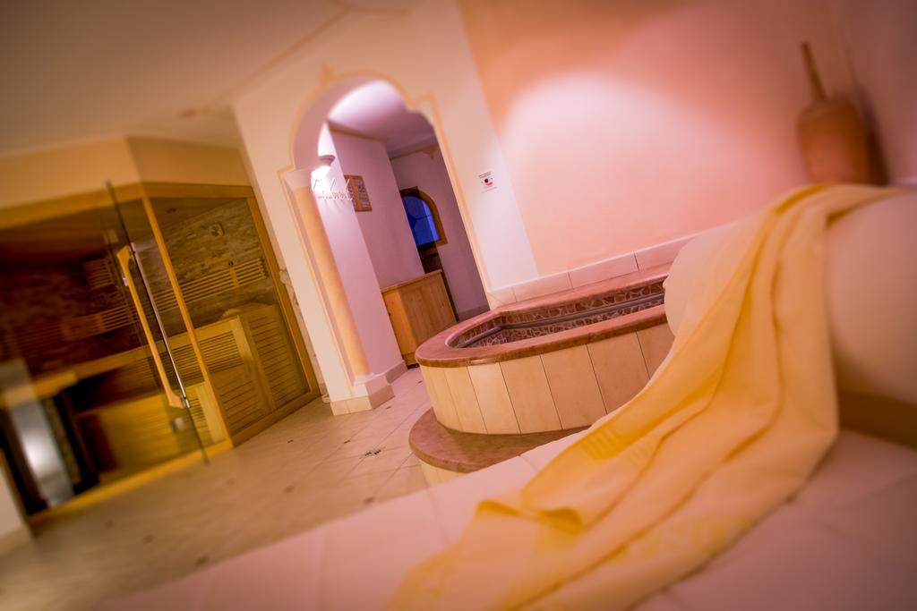 Hotel Fanes Selva di Val Gardena Esterno foto