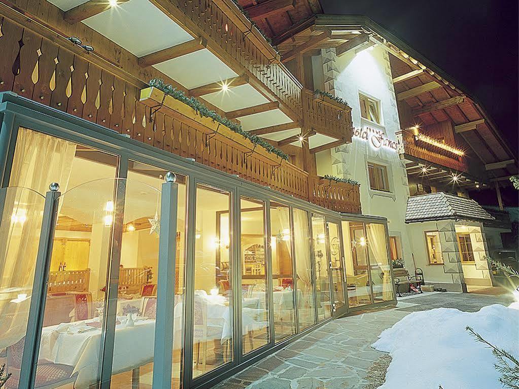 Hotel Fanes Selva di Val Gardena Esterno foto