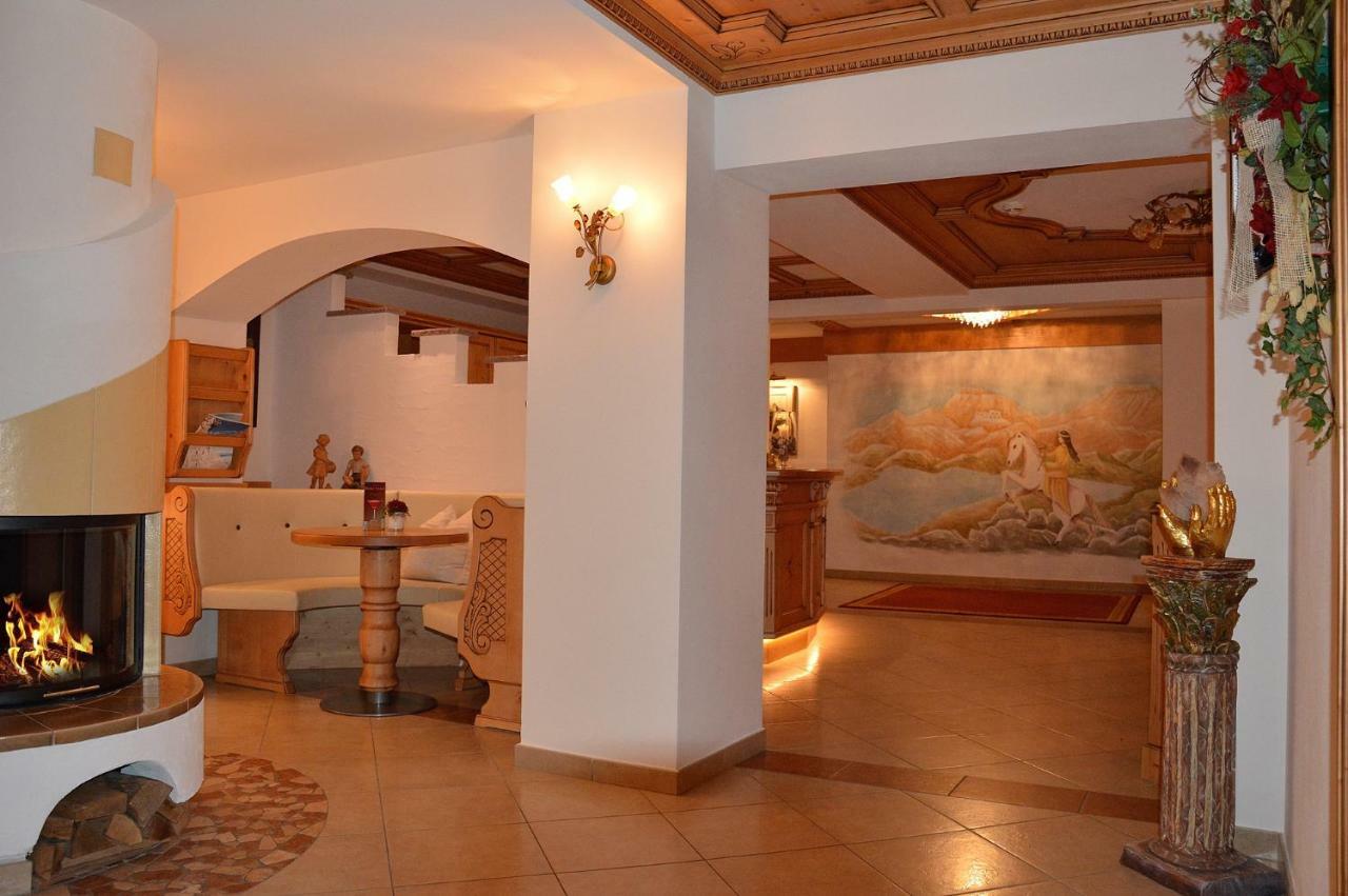 Hotel Fanes Selva di Val Gardena Esterno foto